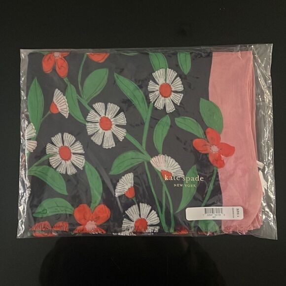 NWT Kate Spade daisy vines oblong scarf - Picture 6 of 6